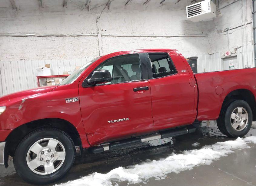 Photo 6 of 2011 Toyota Tundra GRADE 5.7L V8 (VIN 5TFUY5F10BX180775)