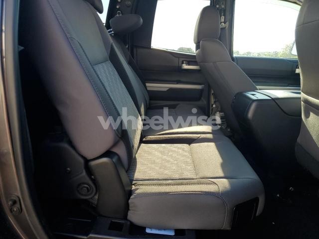 Photo 5 of 2016 TOYOTA TUNDRA DOUBLE CAB SR (VIN 5TFUY5F10GX552722)