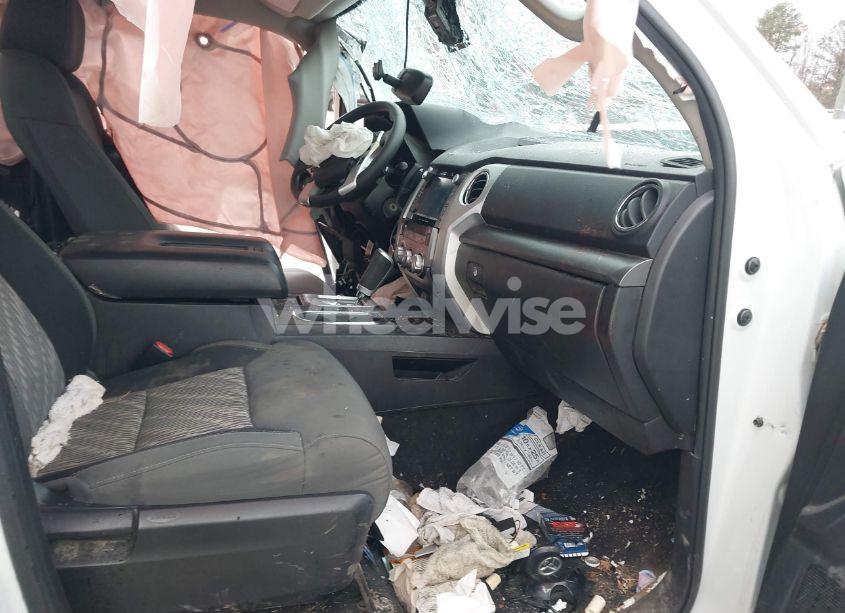 Photo 5 of 2021 Toyota Tundra SR5 (VIN 5TFUY5F10MX985193)