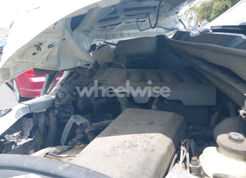 Photo 10 of 2010 Toyota Tundra GRADE 5.7L V8 (VIN 5TFUY5F11AX118381)