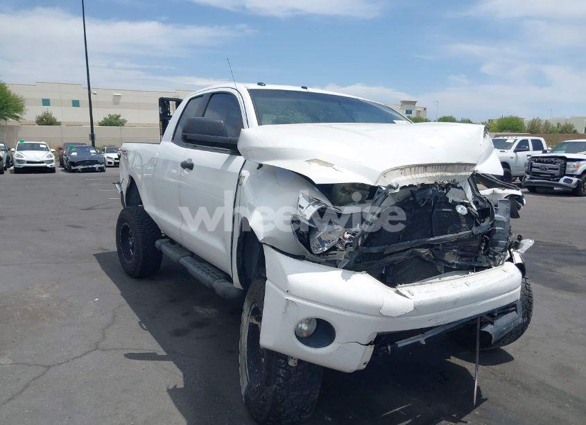 Photo 13 of 2010 Toyota Tundra GRADE 5.7L V8 (VIN 5TFUY5F11AX118381)