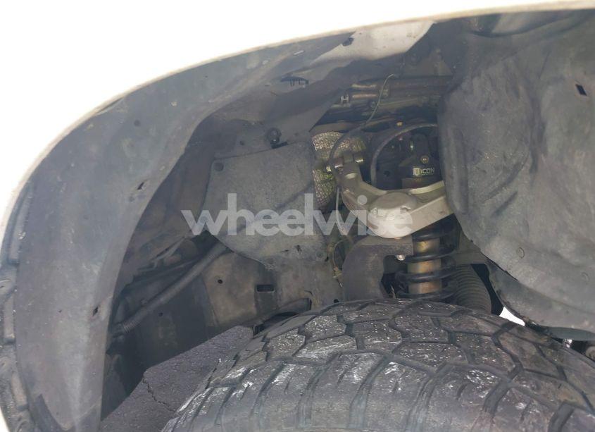 Photo 18 of 2010 Toyota Tundra GRADE 5.7L V8 (VIN 5TFUY5F11AX118381)