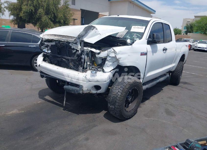 Photo 2 of 2010 Toyota Tundra GRADE 5.7L V8 (VIN 5TFUY5F11AX118381)