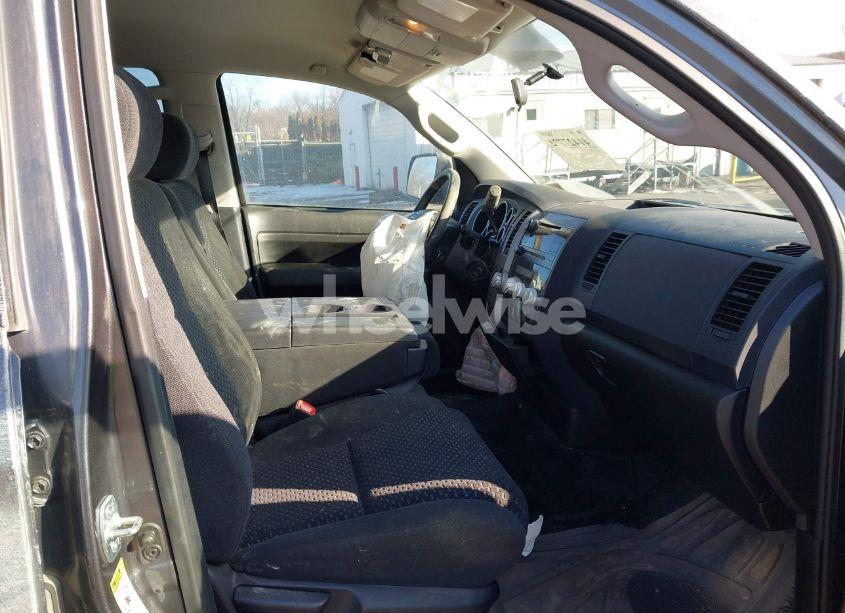 Photo 5 of 2012 Toyota Tundra GRADE 5.7L V8 (VIN 5TFUY5F11CX264167)