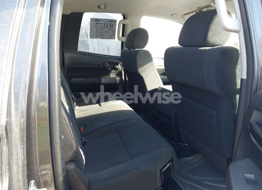 Photo 8 of 2012 Toyota Tundra GRADE 5.7L V8 (VIN 5TFUY5F11CX264167)