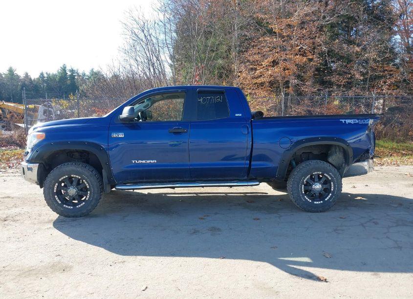 Photo 14 of 2014 Toyota Tundra SR5 5.7L V8 (VIN 5TFUY5F11EX344605)
