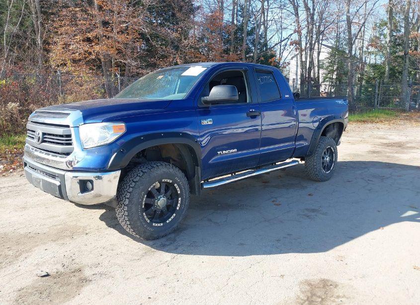 Photo 2 of 2014 Toyota Tundra SR5 5.7L V8 (VIN 5TFUY5F11EX344605)
