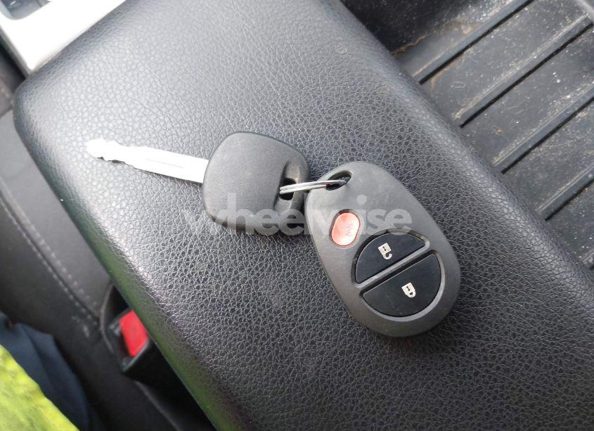 Photo 11 of 2016 Toyota Tundra SR5 5.7L V8 (VIN 5TFUY5F11GX566323)