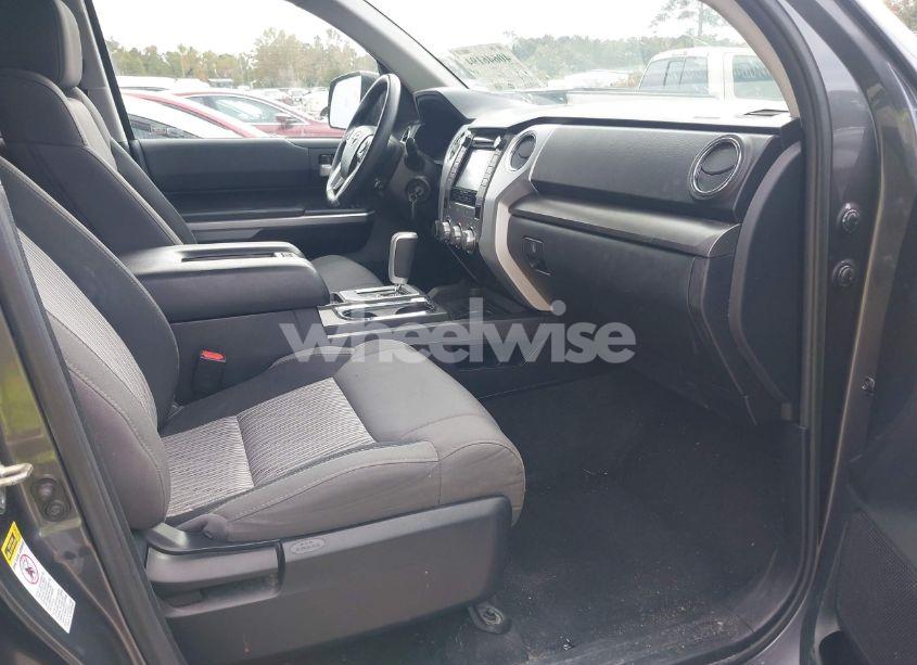 Photo 5 of 2016 Toyota Tundra SR5 5.7L V8 (VIN 5TFUY5F11GX566323)