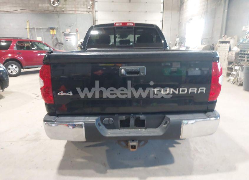 Photo 16 of 2018 Toyota Tundra SR5 5.7L V8 (VIN 5TFUY5F11JX682502)