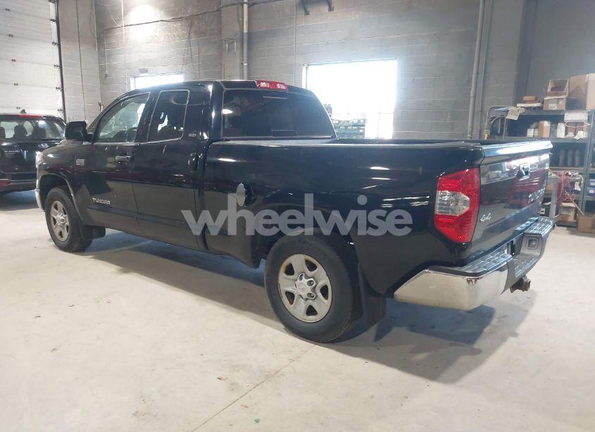 Photo 3 of 2018 Toyota Tundra SR5 5.7L V8 (VIN 5TFUY5F11JX682502)