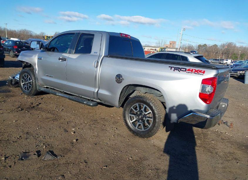 Photo 3 of 2018 Toyota Tundra SR5 5.7L V8 (VIN 5TFUY5F11JX719774)