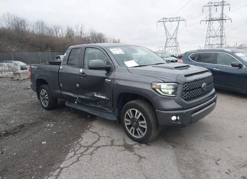 2021 Toyota Tundra SR5 (VIN 5TFUY5F11MX007477) main photo