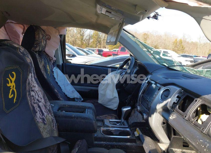 Photo 5 of 2021 Toyota Tundra SR5 (VIN 5TFUY5F11MX011609)