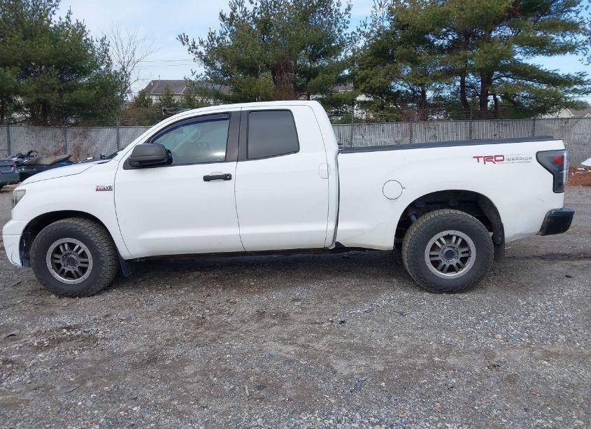 Photo 14 of 2010 Toyota Tundra DOUBLE CAB SR5 (VIN 5TFUY5F12AX116526)