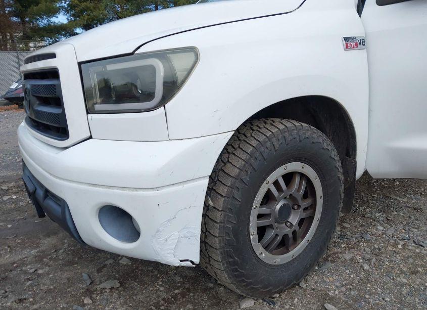 Photo 19 of 2010 Toyota Tundra DOUBLE CAB SR5 (VIN 5TFUY5F12AX116526)