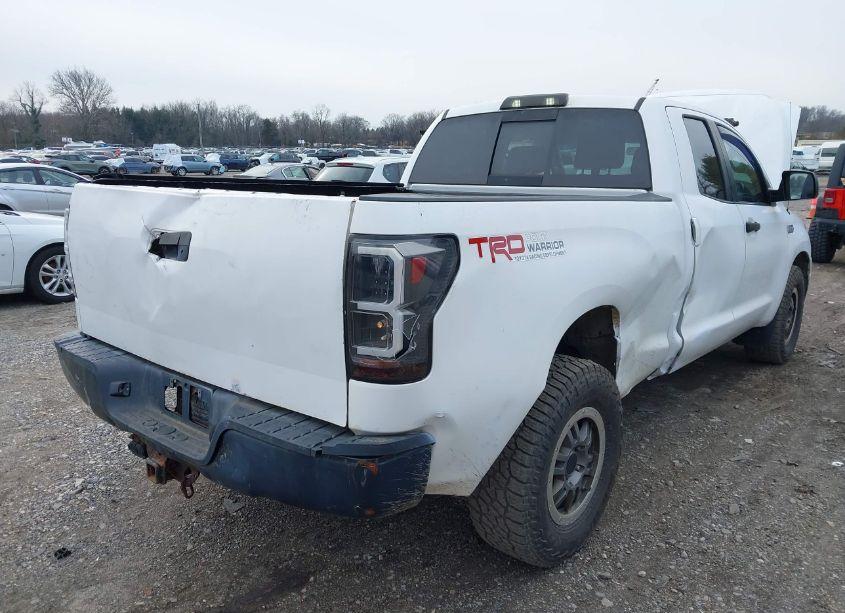 Photo 6 of 2010 Toyota Tundra DOUBLE CAB SR5 (VIN 5TFUY5F12AX116526)