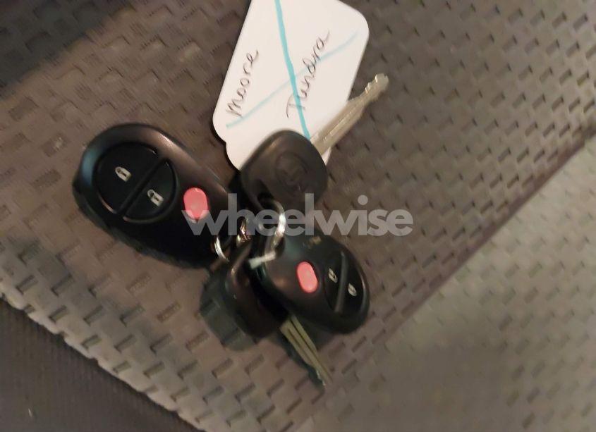 Photo 11 of 2011 Toyota Tundra GRADE 5.7L V8 (VIN 5TFUY5F12BX173049)