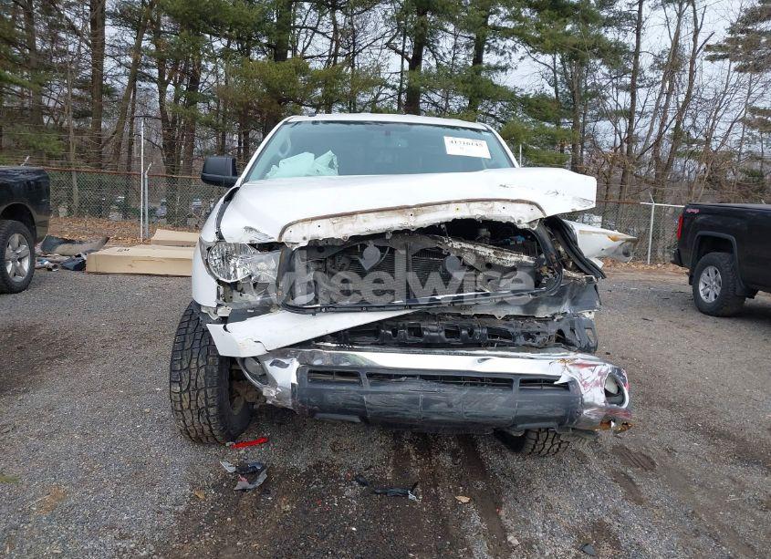 Photo 12 of 2012 Toyota Tundra GRADE 5.7L V8 (VIN 5TFUY5F12CX246468)