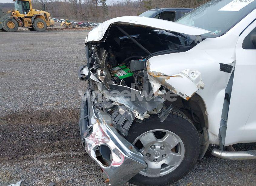 Photo 17 of 2012 Toyota Tundra GRADE 5.7L V8 (VIN 5TFUY5F12CX246468)