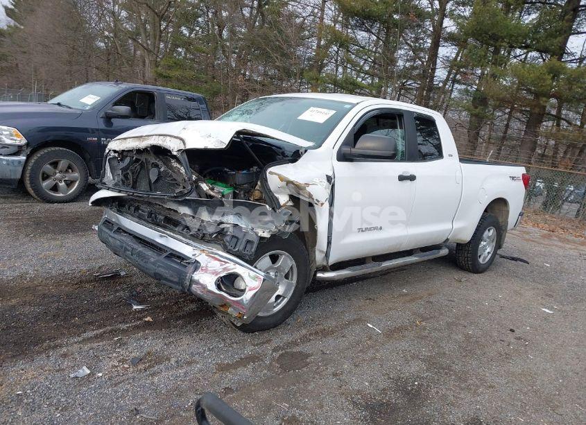 Photo 2 of 2012 Toyota Tundra GRADE 5.7L V8 (VIN 5TFUY5F12CX246468)