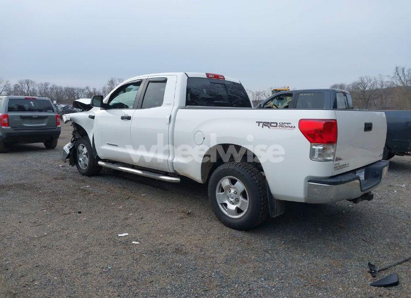 Photo 3 of 2012 Toyota Tundra GRADE 5.7L V8 (VIN 5TFUY5F12CX246468)