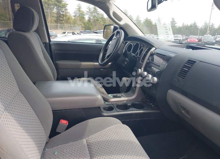 Photo 5 of 2013 Toyota Tundra GRADE 5.7L V8 (VIN 5TFUY5F12DX304788)