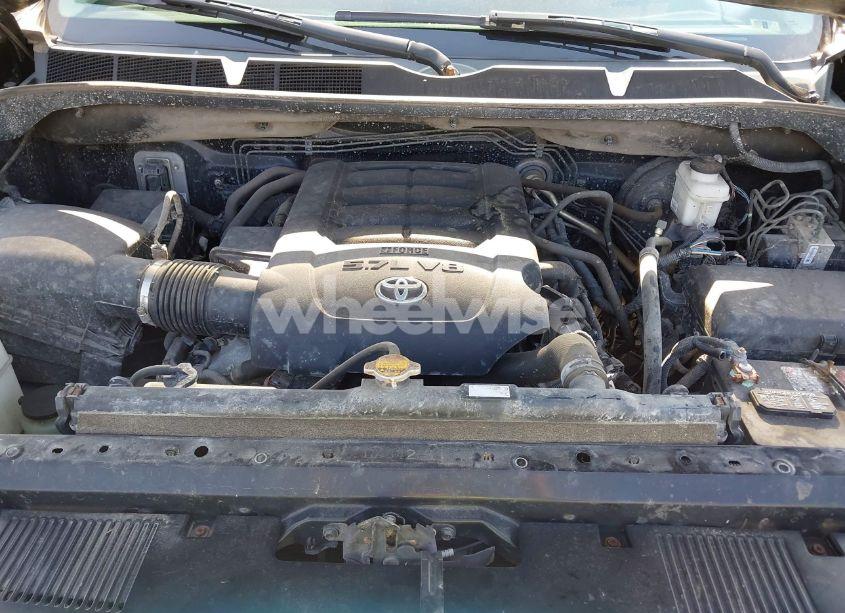 Photo 10 of 2017 Toyota Tundra SR5 5.7L V8 (VIN 5TFUY5F12HX611173)