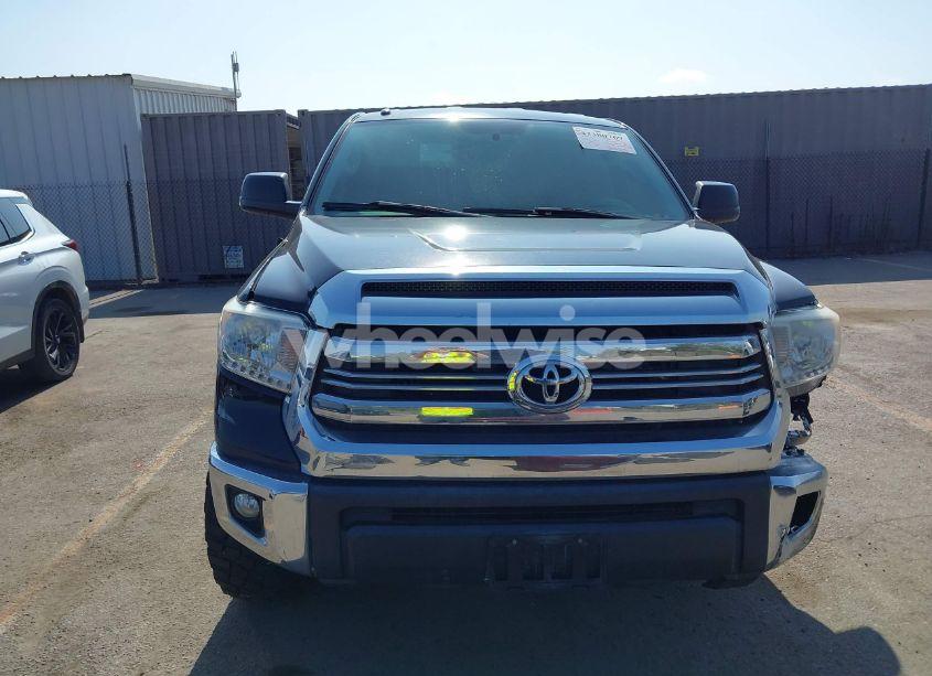 Photo 12 of 2017 Toyota Tundra SR5 5.7L V8 (VIN 5TFUY5F12HX611173)