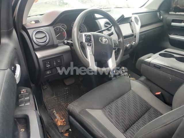Photo 8 of 2017 TOYOTA TUNDRA DOUBLE CAB SR (VIN 5TFUY5F12HX673074)