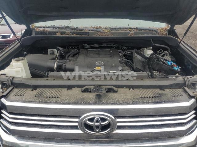 Photo 9 of 2017 TOYOTA TUNDRA DOUBLE CAB SR (VIN 5TFUY5F12HX673074)