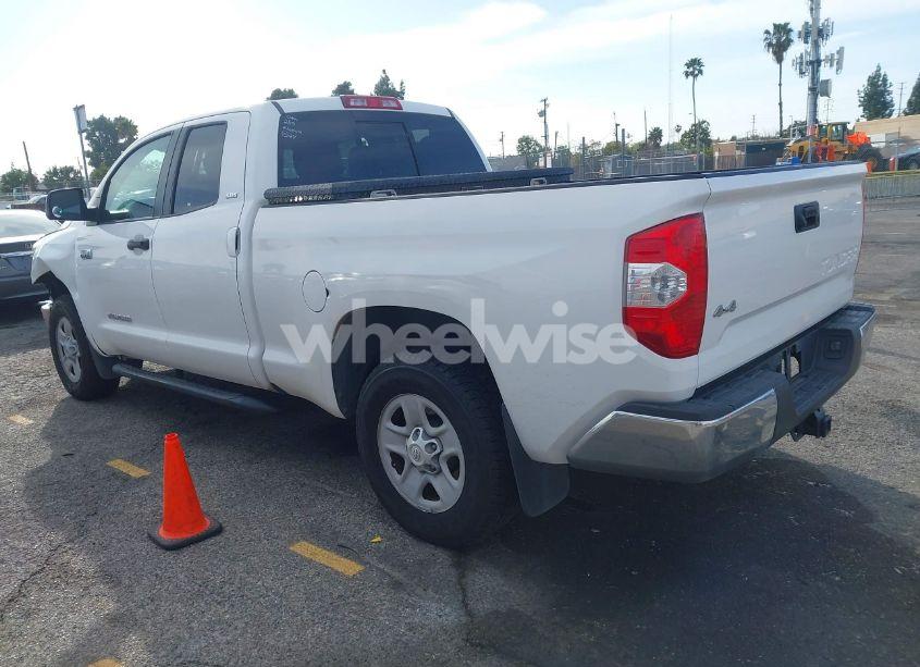 Photo 3 of 2017 Toyota Tundra SR5 5.7L V8 (VIN 5TFUY5F12HX677173)