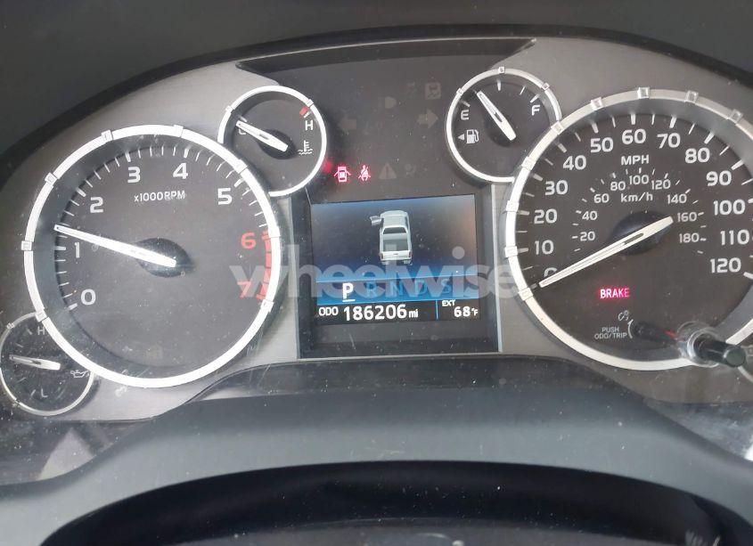 Photo 7 of 2017 Toyota Tundra SR5 5.7L V8 (VIN 5TFUY5F12HX677173)