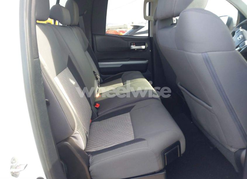 Photo 8 of 2017 Toyota Tundra SR5 5.7L V8 (VIN 5TFUY5F12HX677173)