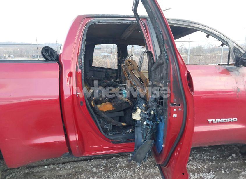 Photo 8 of 2016 Toyota Tundra SR5 5.7L V8 (VIN 5TFUY5F13GX512182)