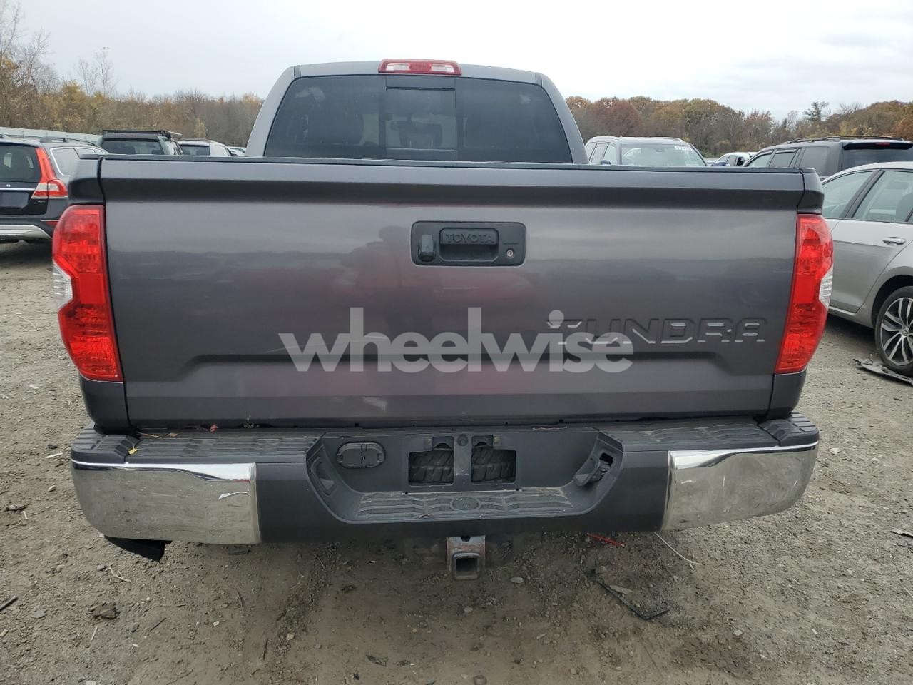 Photo 6 of 2017 TOYOTA TUNDRA DOUBLE CAB SR (VIN 5TFUY5F13HX617726)