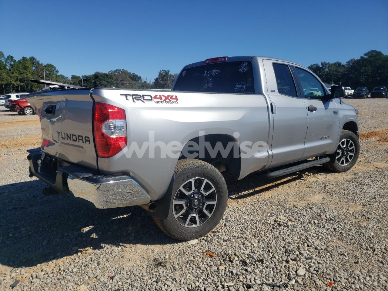 Photo 3 of 2019 TOYOTA TUNDRA DOUBLE CAB SR (VIN 5TFUY5F13KX850366)