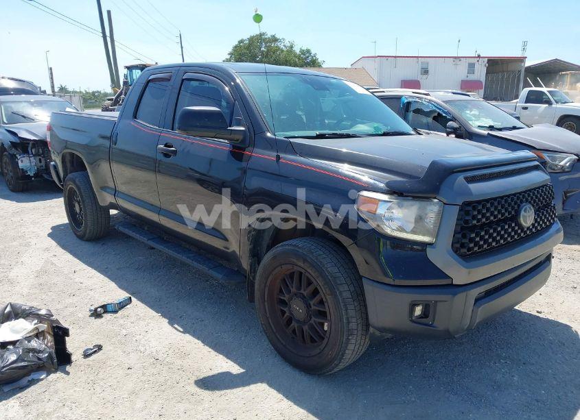 2019 Toyota Tundra LIMITED 5.7L V8/SR 5.7L V8/SR5 5.7L V8 (VIN 5TFUY5F13KX852912) main photo