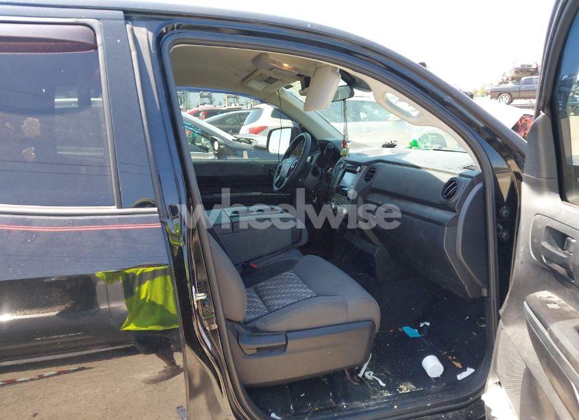 Photo 5 of 2019 Toyota Tundra LIMITED 5.7L V8/SR 5.7L V8/SR5 5.7L V8 (VIN 5TFUY5F13KX852912)