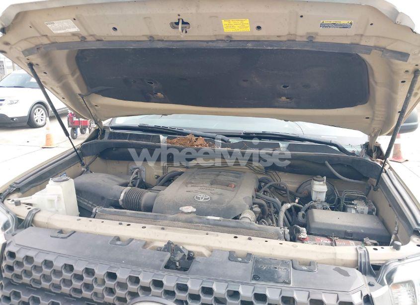 Photo 10 of 2020 Toyota Tundra SR5 (VIN 5TFUY5F13LX902239)