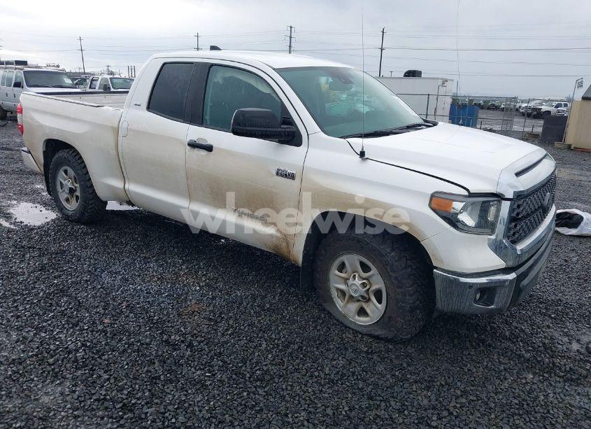 2021 Toyota Tundra SR5 (VIN 5TFUY5F13MX022031) main photo