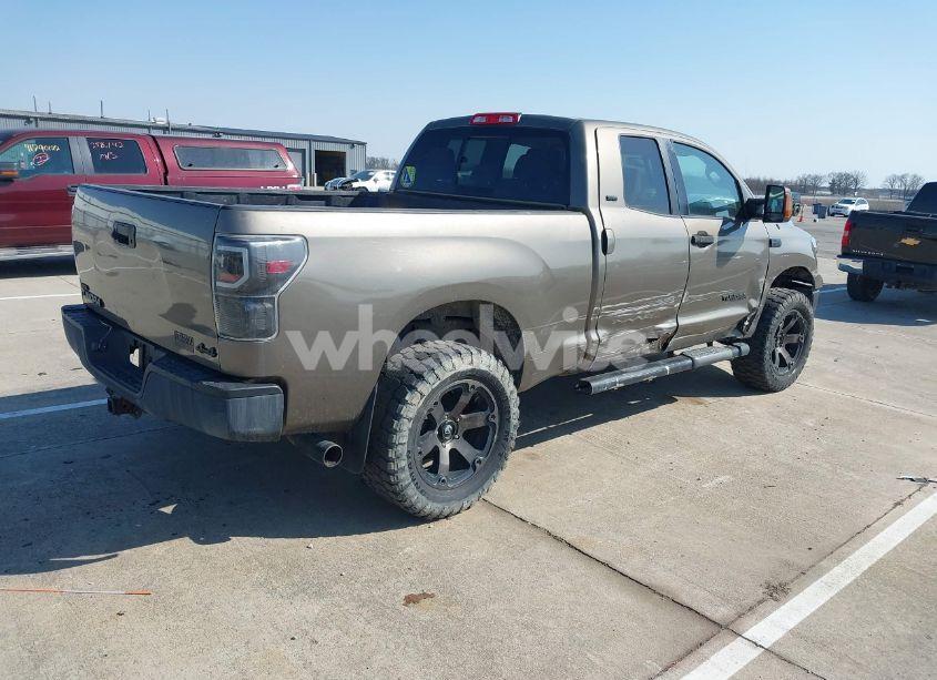 Photo 4 of 2010 Toyota Tundra GRADE 5.7L V8 (VIN 5TFUY5F14AX140360)