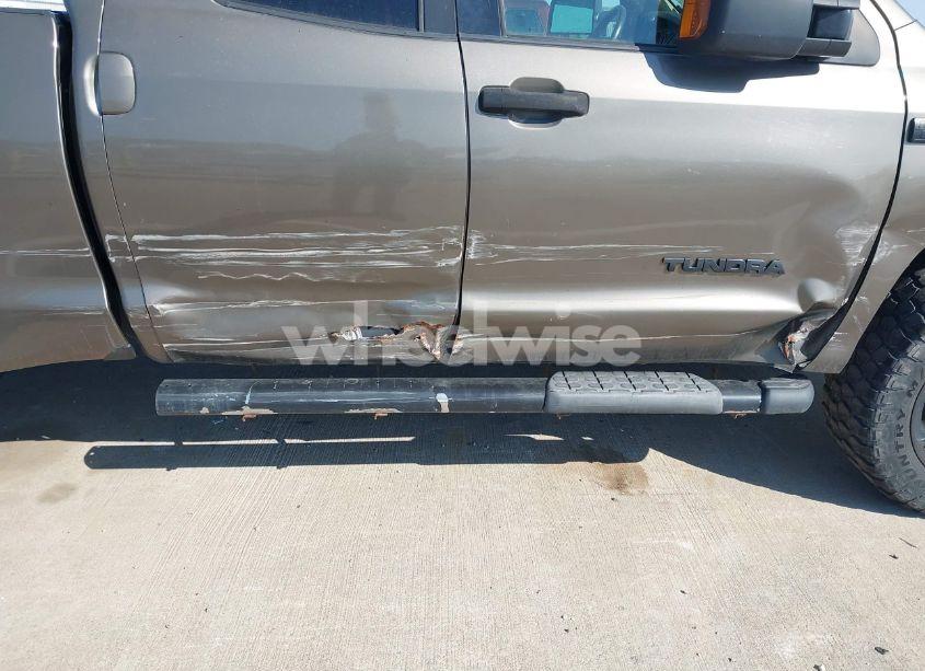 Photo 6 of 2010 Toyota Tundra GRADE 5.7L V8 (VIN 5TFUY5F14AX140360)