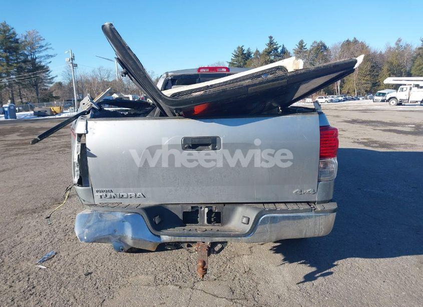 Photo 16 of 2011 Toyota Tundra GRADE 5.7L V8 (VIN 5TFUY5F14BX193948)