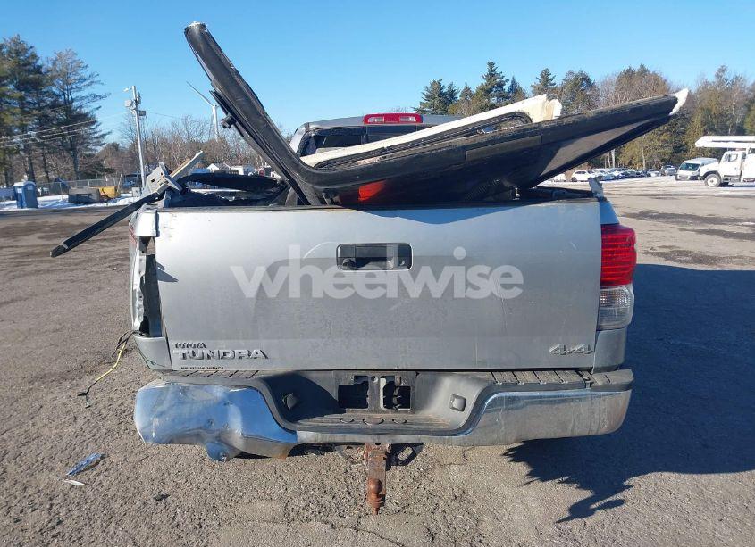 Photo 19 of 2011 Toyota Tundra GRADE 5.7L V8 (VIN 5TFUY5F14BX193948)