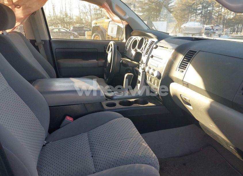 Photo 5 of 2011 Toyota Tundra GRADE 5.7L V8 (VIN 5TFUY5F14BX193948)