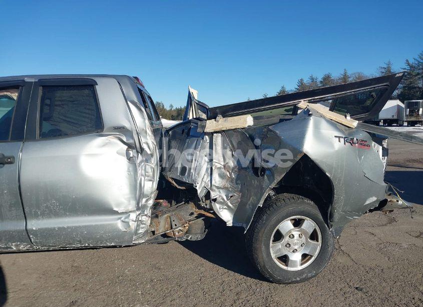 Photo 6 of 2011 Toyota Tundra GRADE 5.7L V8 (VIN 5TFUY5F14BX193948)