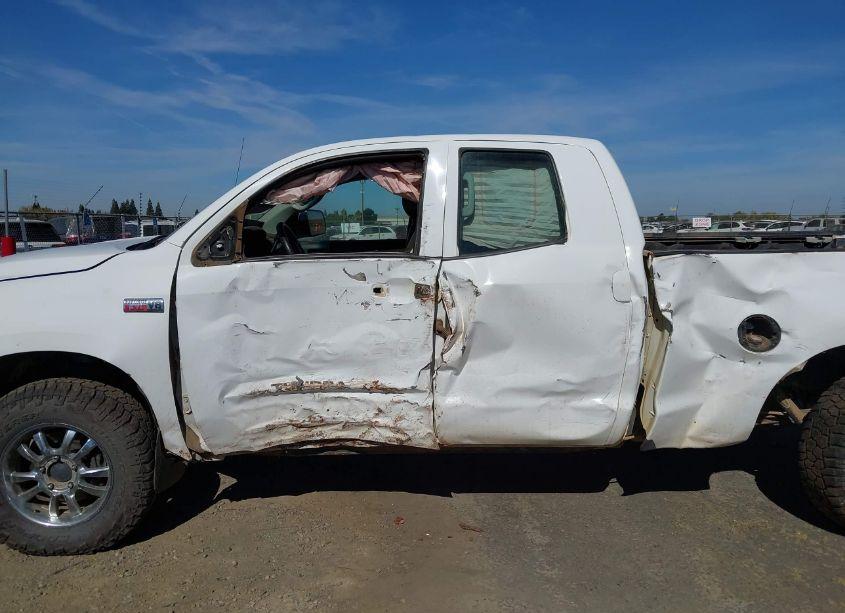 Photo 6 of 2012 Toyota Tundra GRADE 5.7L V8 (VIN 5TFUY5F14CX251705)