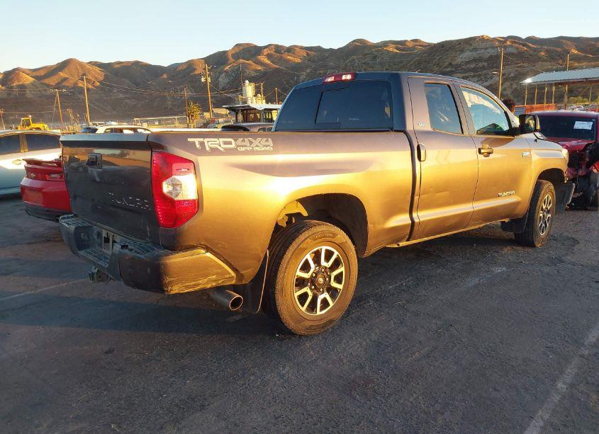 Photo 4 of 2018 Toyota Tundra SR5 5.7L V8 (VIN 5TFUY5F14JX774476)