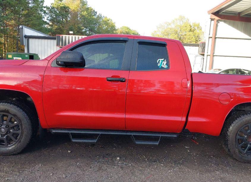 Photo 14 of 2020 Toyota Tundra SR5 (VIN 5TFUY5F14LX918658)